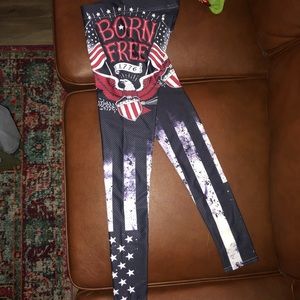 USA patriotic BORN FREE Leggings (GEARBUNCH) 🇺🇸